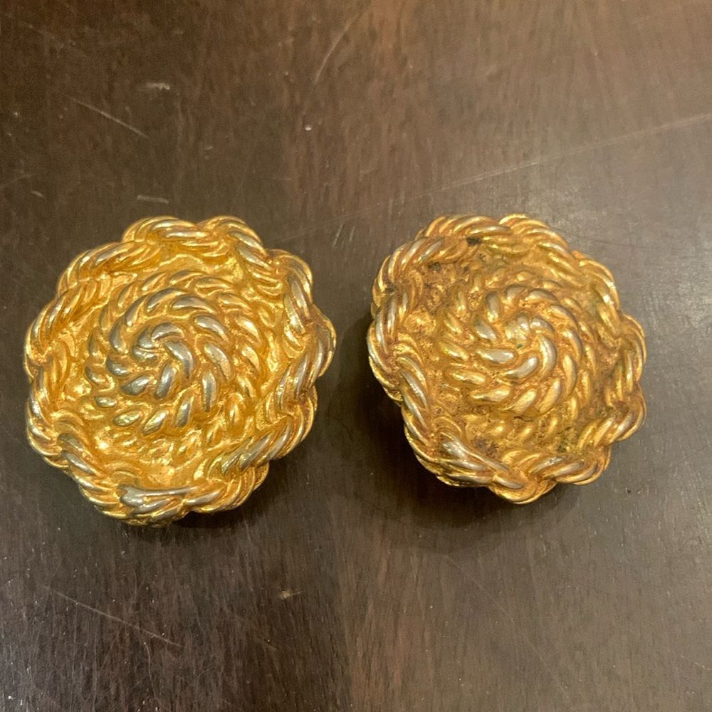 Vintage gold rope flower clip earrings